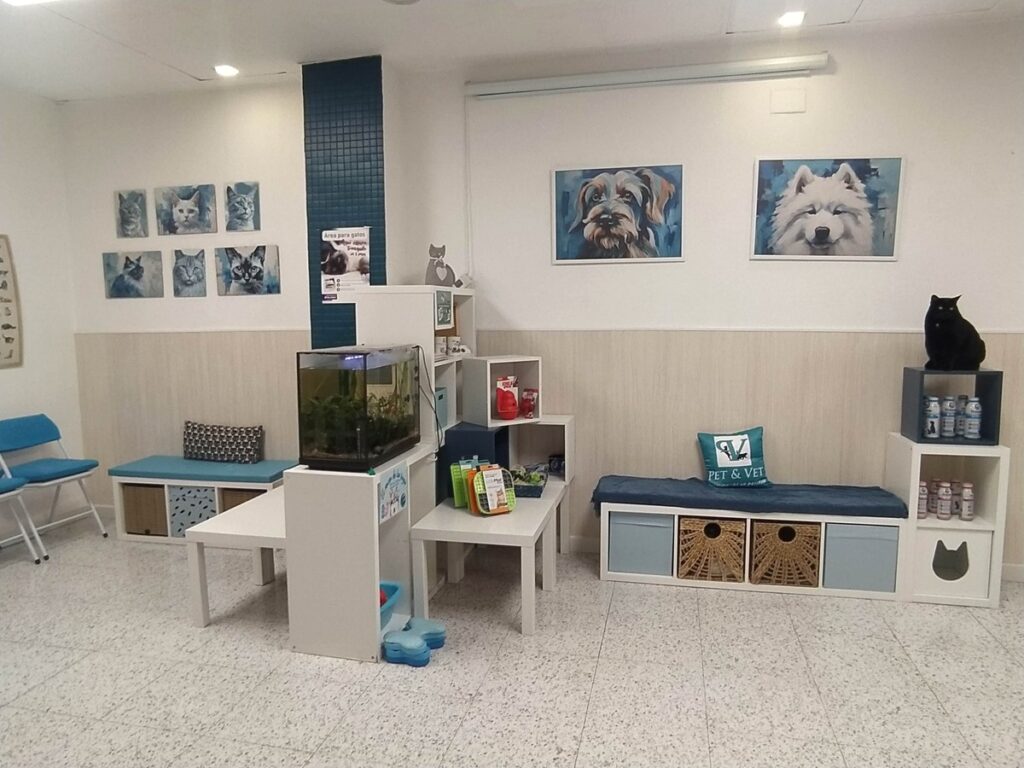 Sala de espera Pet & Vet Veterinarios